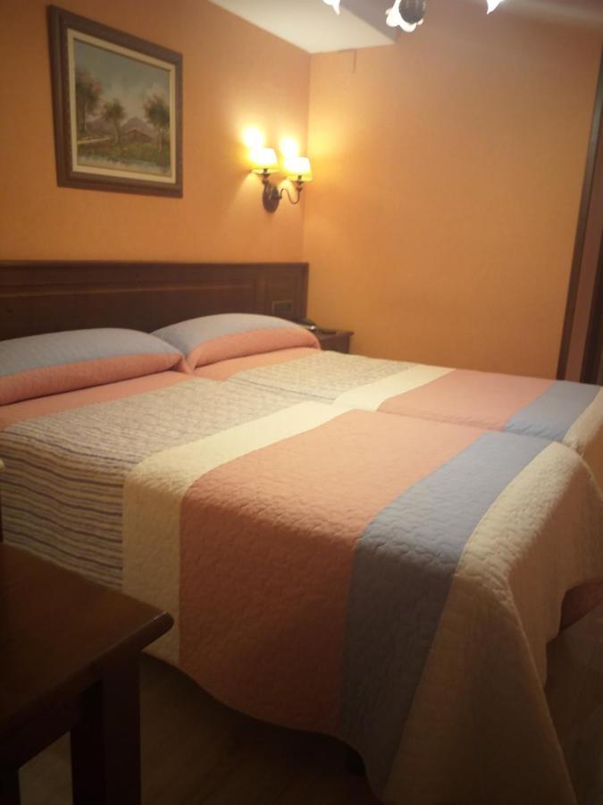Hotel Giral Biescas  Eksteriør billede