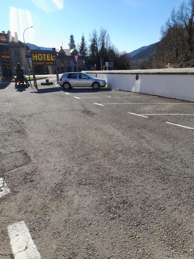 Hotel Giral Biescas  Eksteriør billede