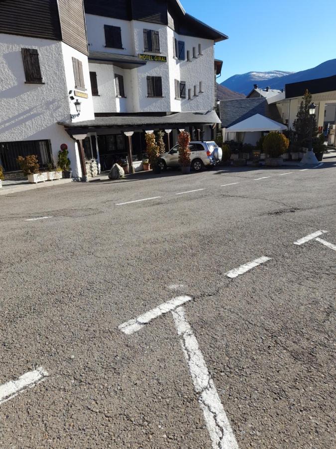 Hotel Giral Biescas  Eksteriør billede