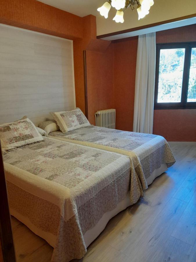 Hotel Giral Biescas  Eksteriør billede